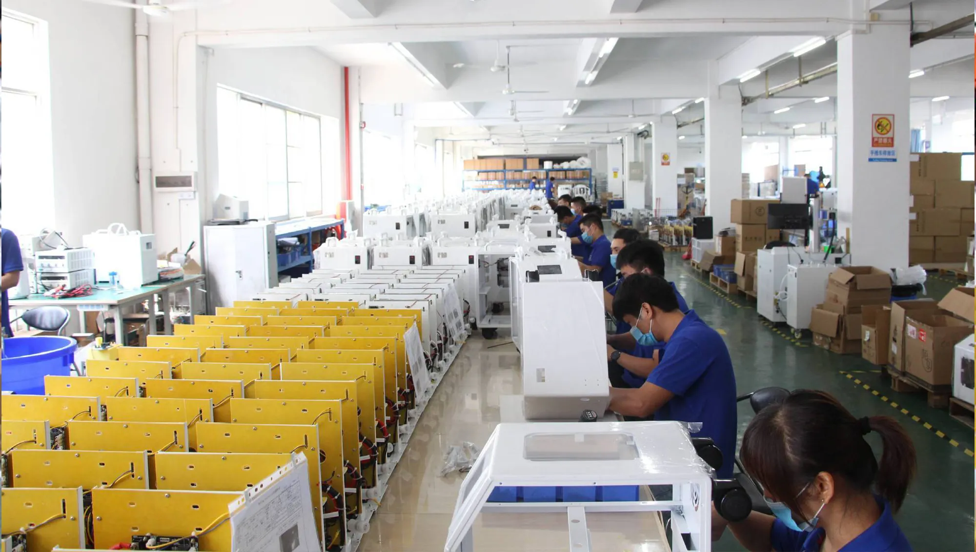 Overview of the supplied workshop interior